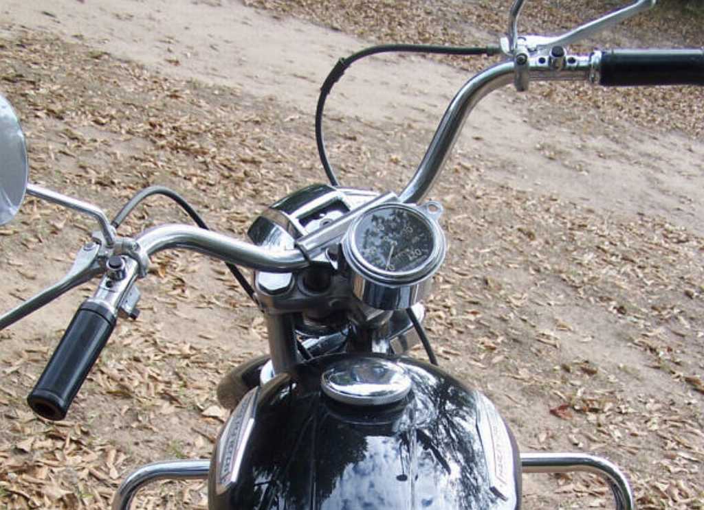 1960_Sportster_XLH_gauge.jpg